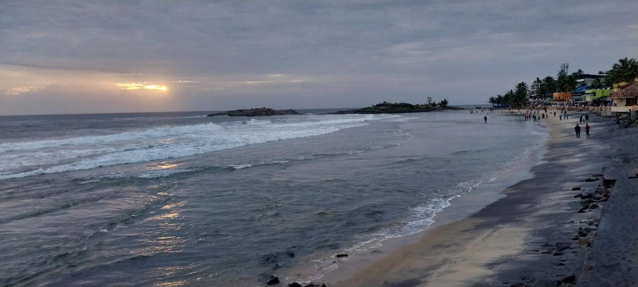 Packbag Beach Hotel Kovalam Esterno foto