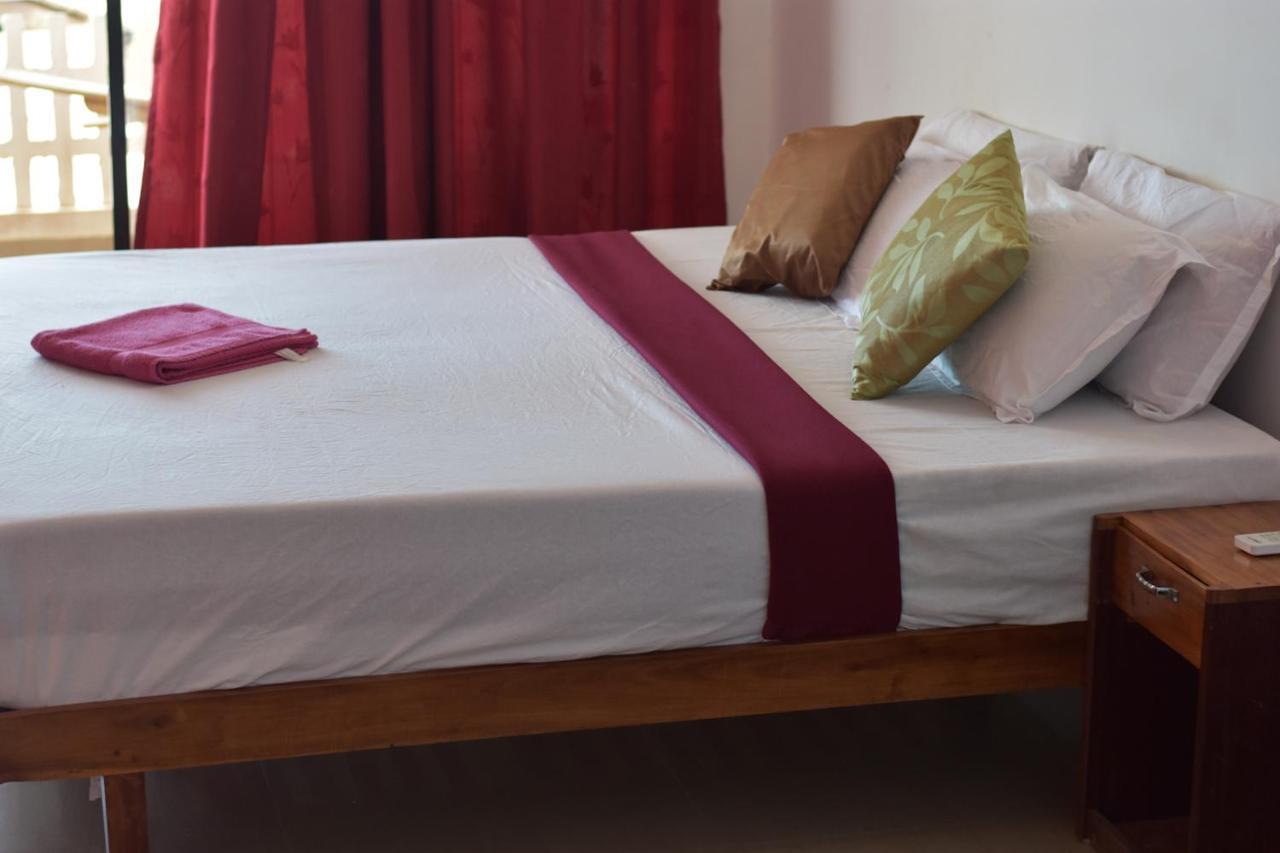 Packbag Beach Hotel Kovalam Esterno foto