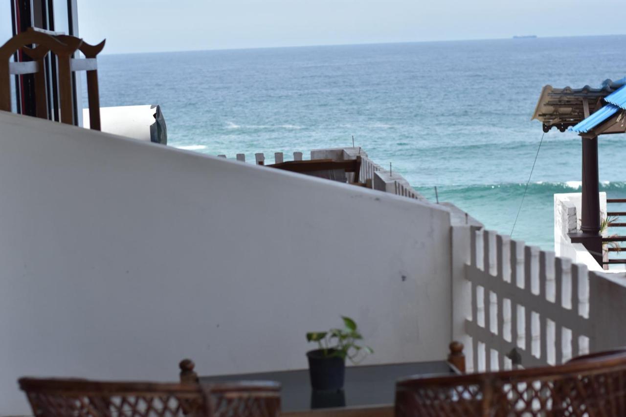 Packbag Beach Hotel Kovalam Esterno foto