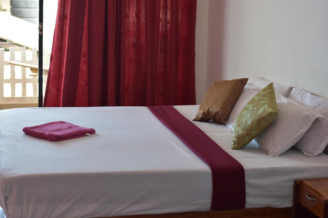Packbag Beach Hotel Kovalam Esterno foto