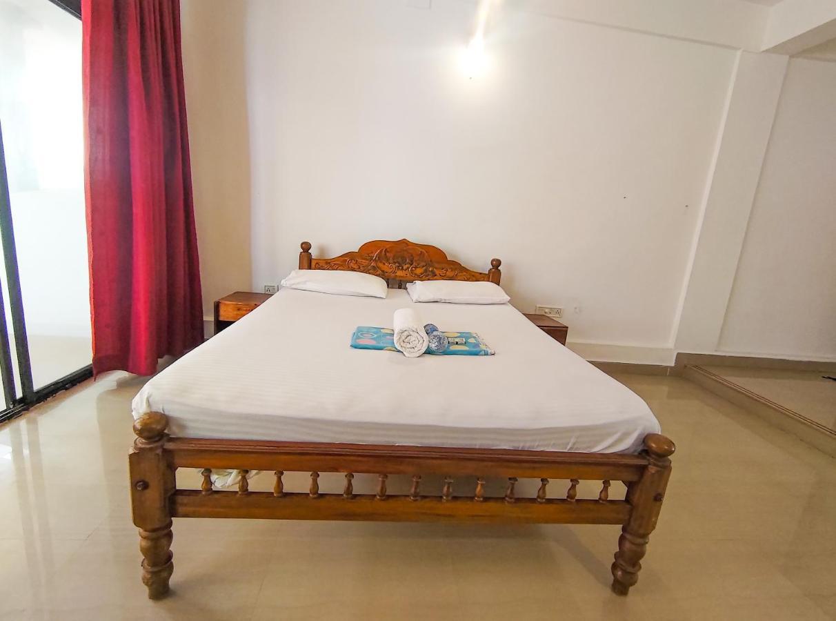 Packbag Beach Hotel Kovalam Esterno foto