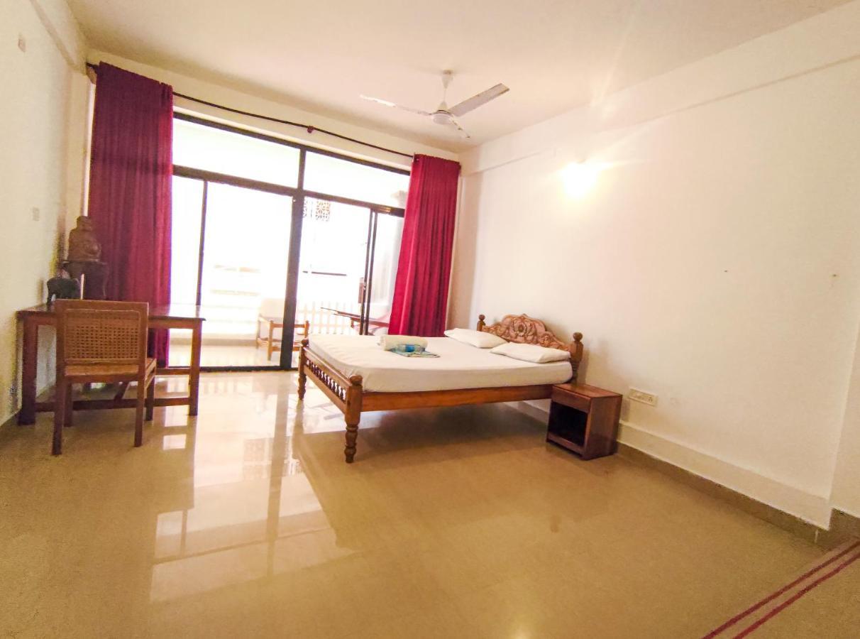 Packbag Beach Hotel Kovalam Esterno foto