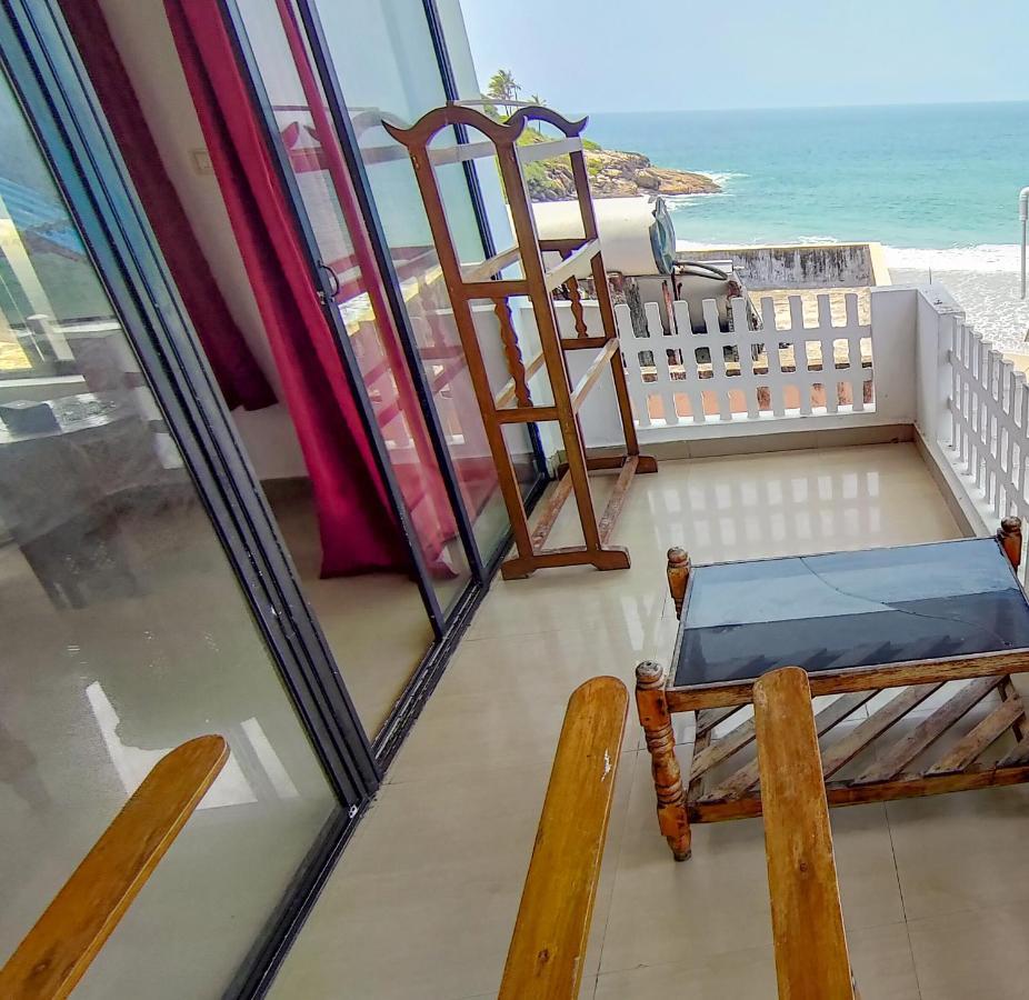 Packbag Beach Hotel Kovalam Esterno foto
